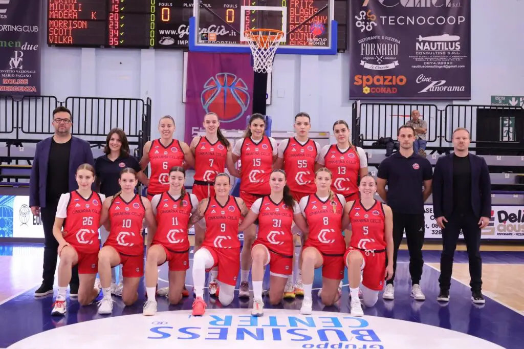 Ekipa Cinkarne Celje pred tekmo v Campobassu