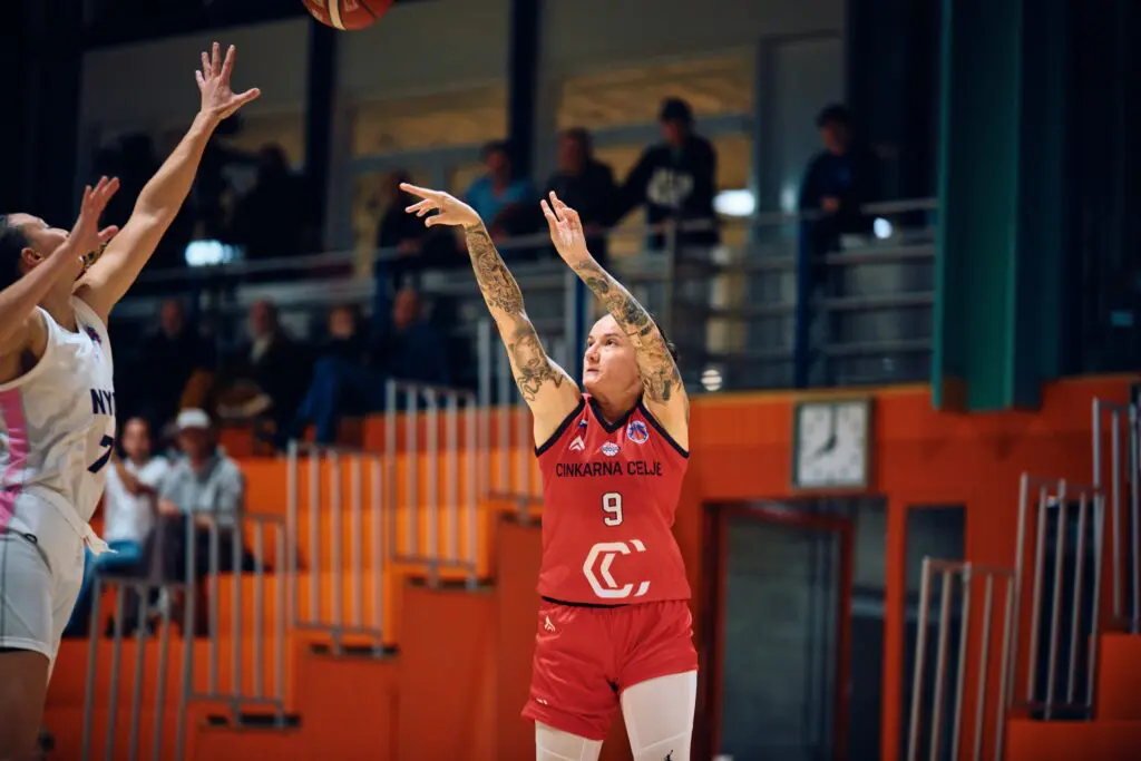 Utrinek s tekme Nyon – Cinkarna Celje, fotografija 05